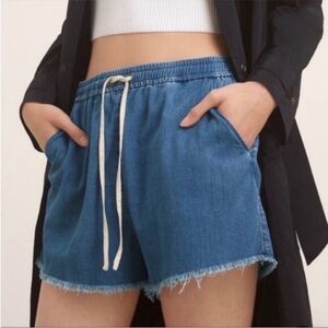 Aritzia Wilfred Free Classic Blue Denim Cotton Shorts size S